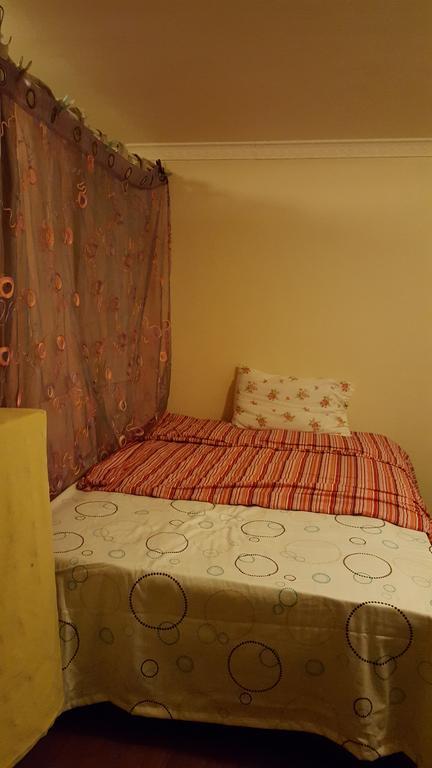 Cherry House & Self Catering Otel Leeds  Dış mekan fotoğraf