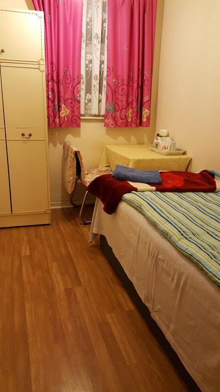 Cherry House & Self Catering Otel Leeds  Dış mekan fotoğraf