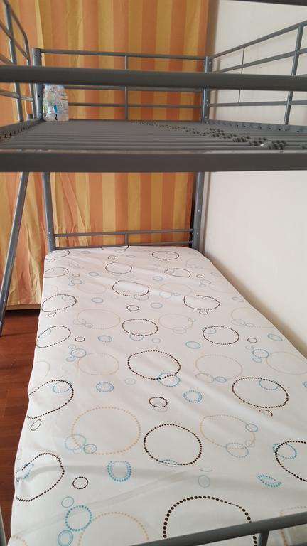 Cherry House & Self Catering Otel Leeds  Dış mekan fotoğraf