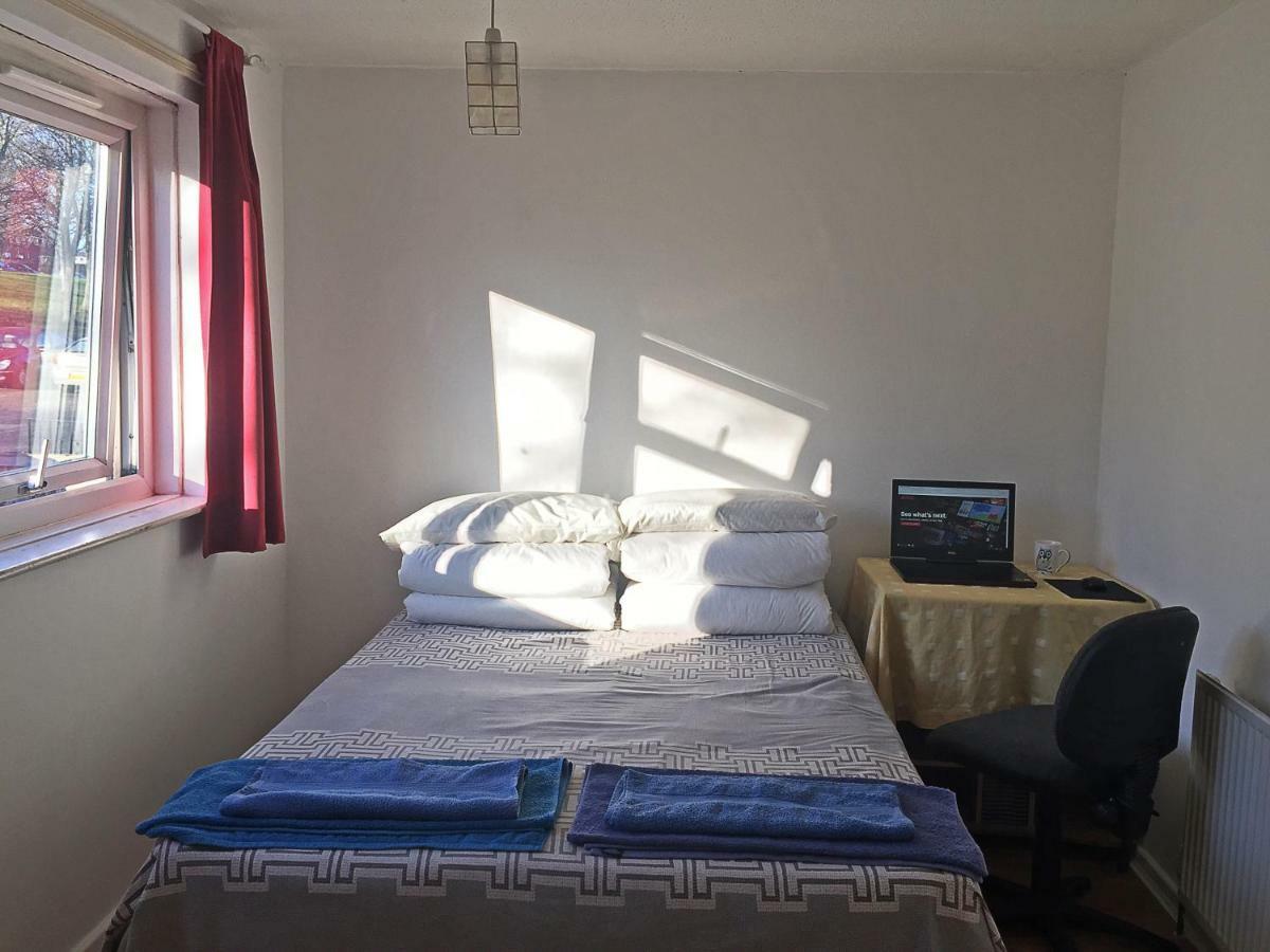 Cherry House & Self Catering Otel Leeds  Dış mekan fotoğraf